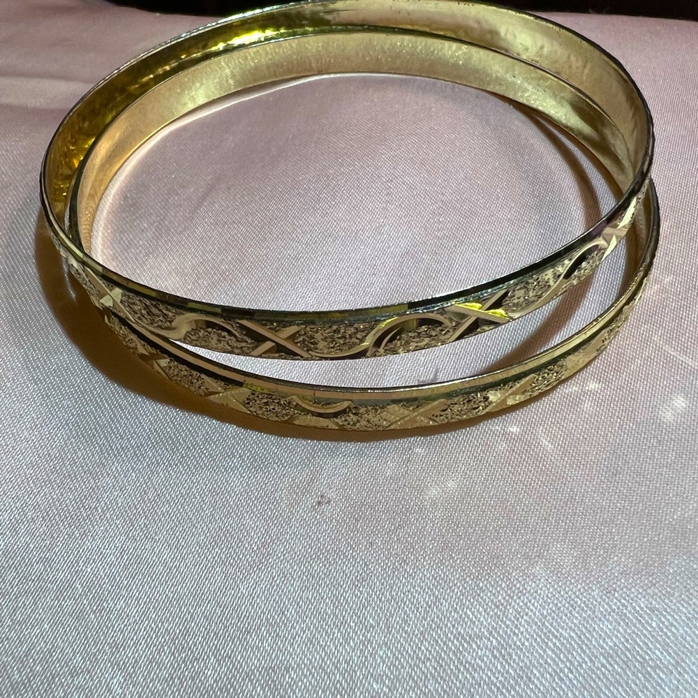 Gold plated “Indian” bangles size medium 💎
